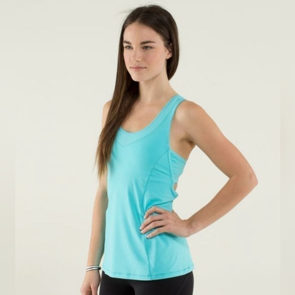 lululemon athletica Tops - Lululemon Tone It Tank - Size 6